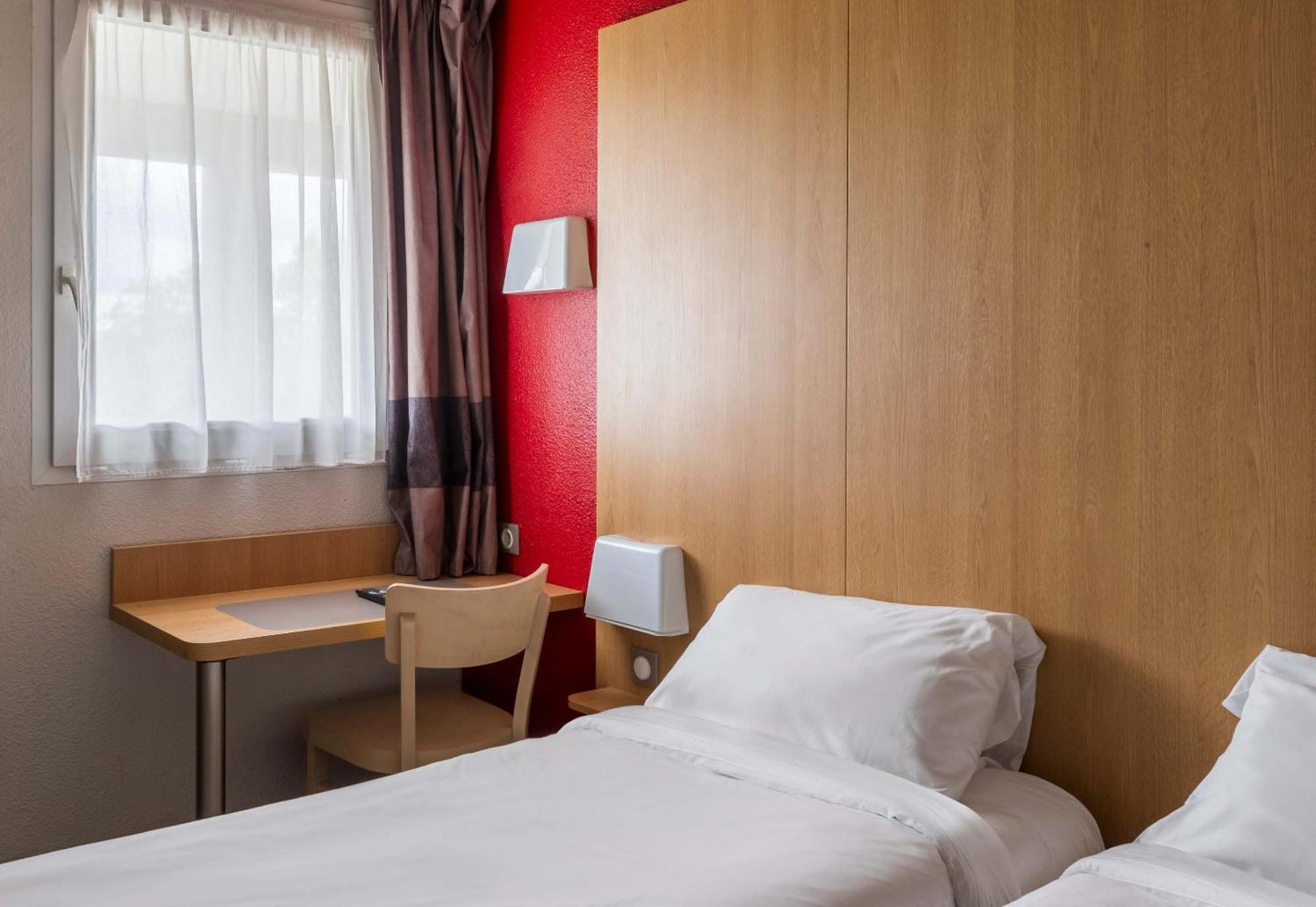 B&B Hotel Auxerre Bourgogne Moneteau Bagian luar foto