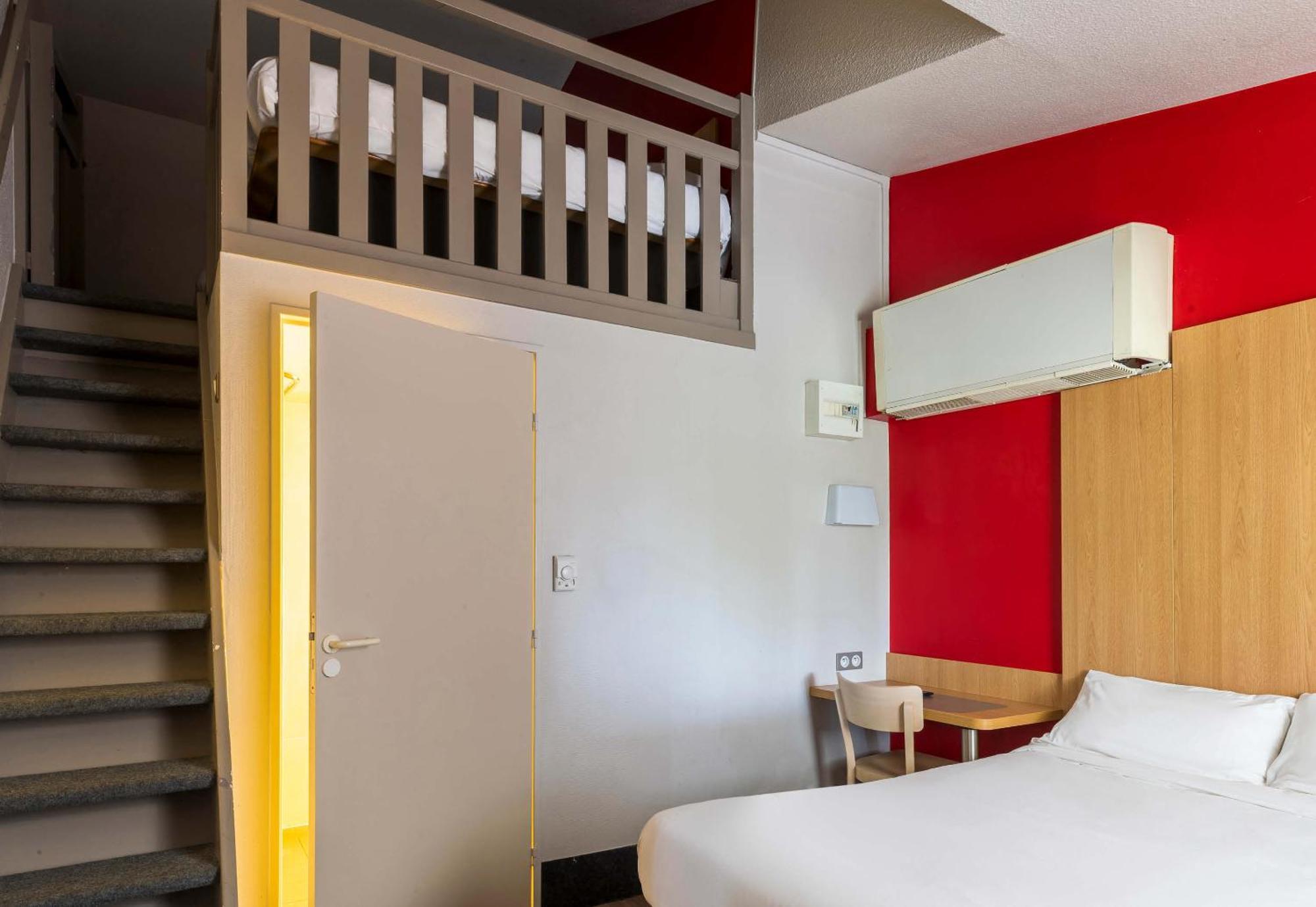 B&B Hotel Auxerre Bourgogne Moneteau Bagian luar foto