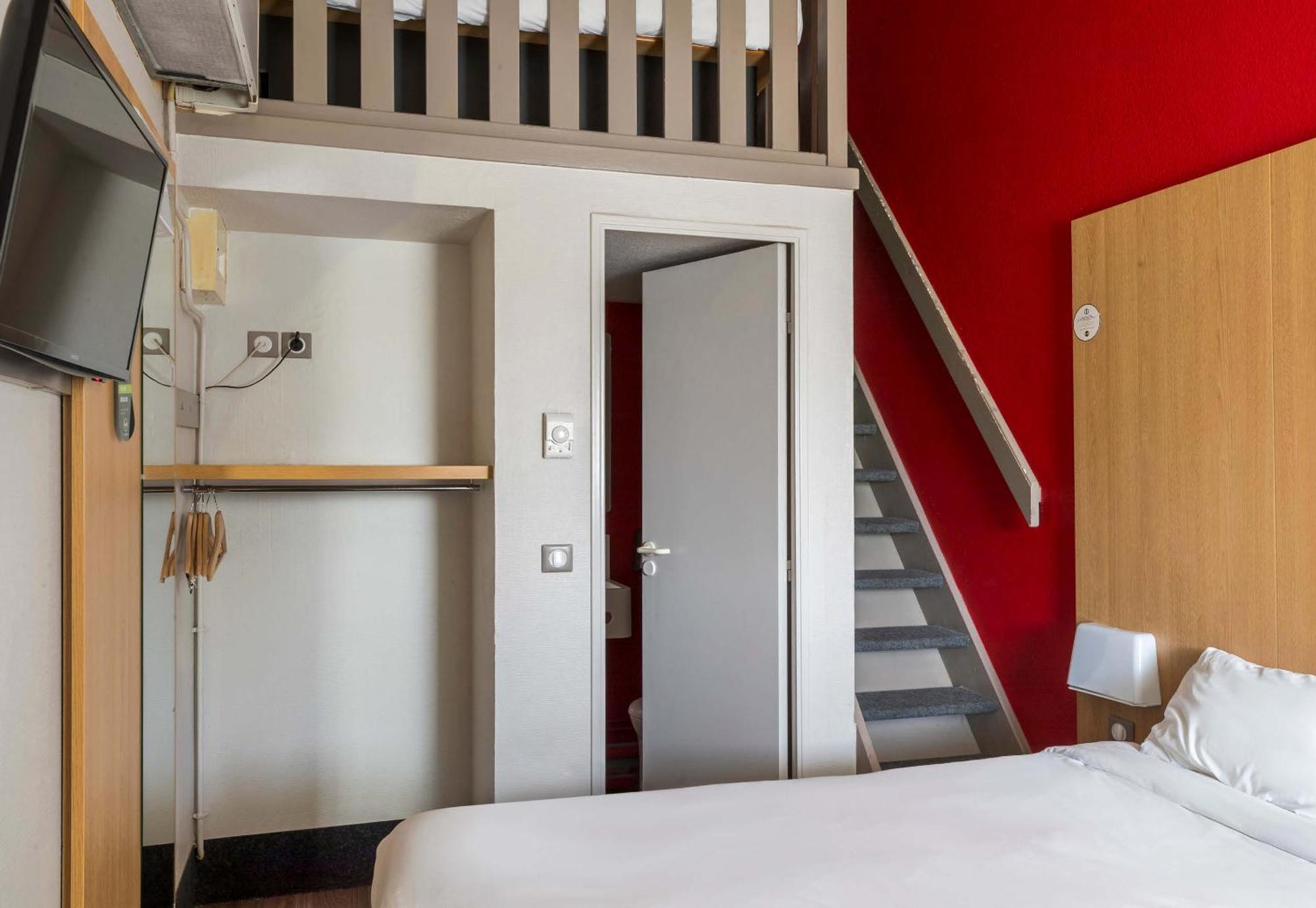 B&B Hotel Auxerre Bourgogne Moneteau Bagian luar foto
