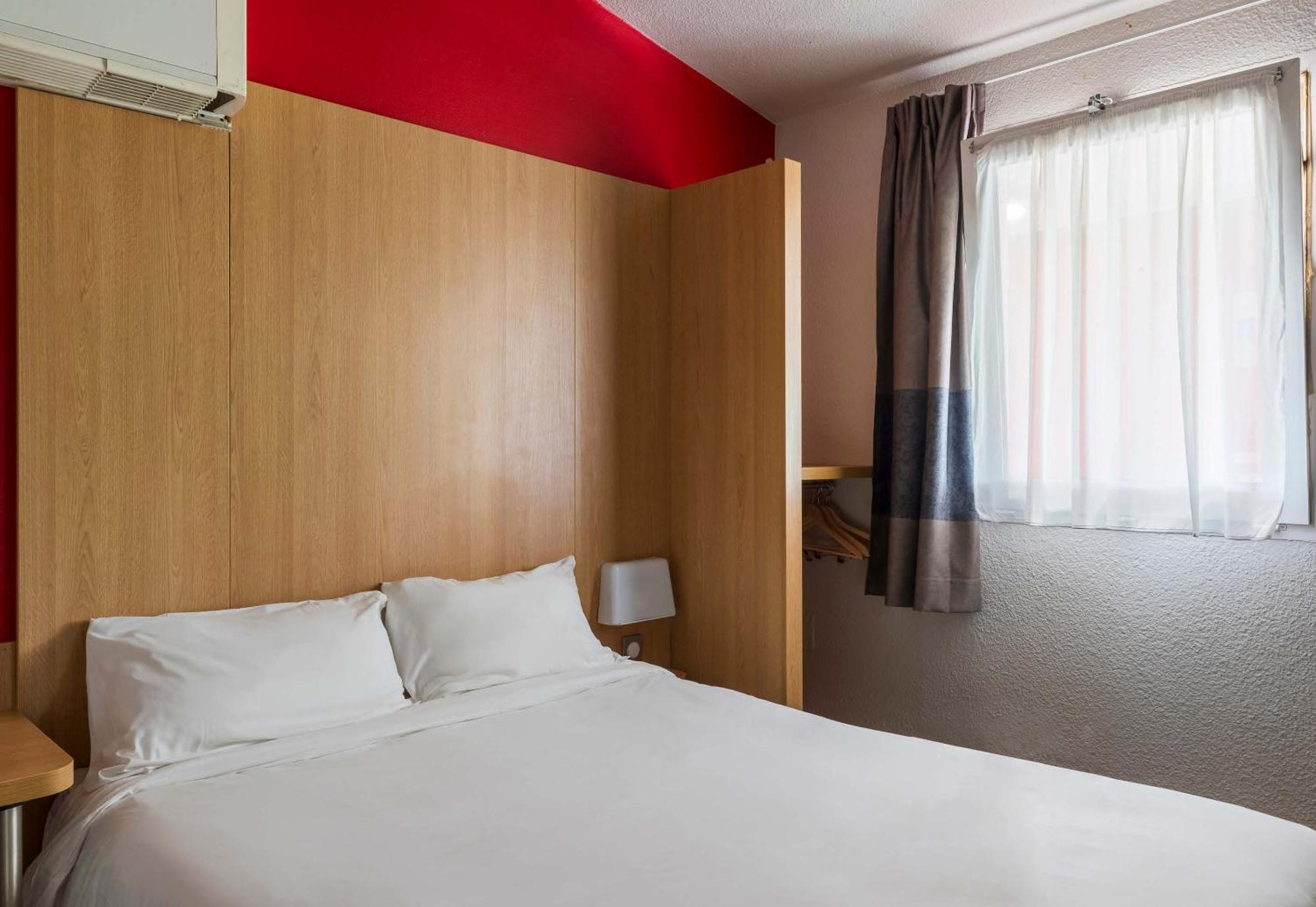 B&B Hotel Auxerre Bourgogne Moneteau Bagian luar foto
